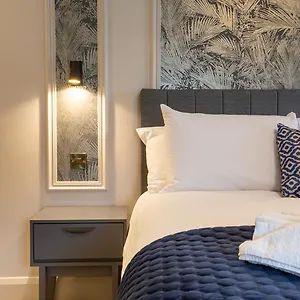 https://the-abbeygate-townhouse.galwayhotelsireland.net